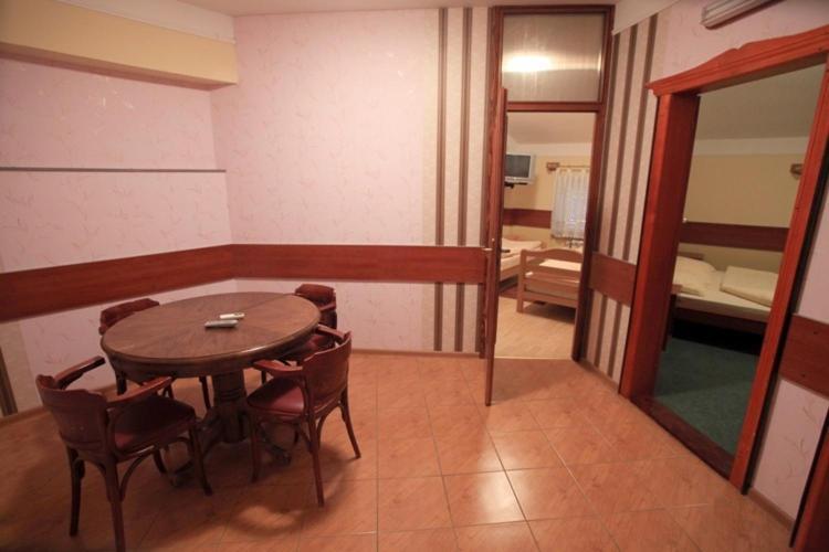 Hotel Dunav Sremski Karlovci Eksteriør bilde